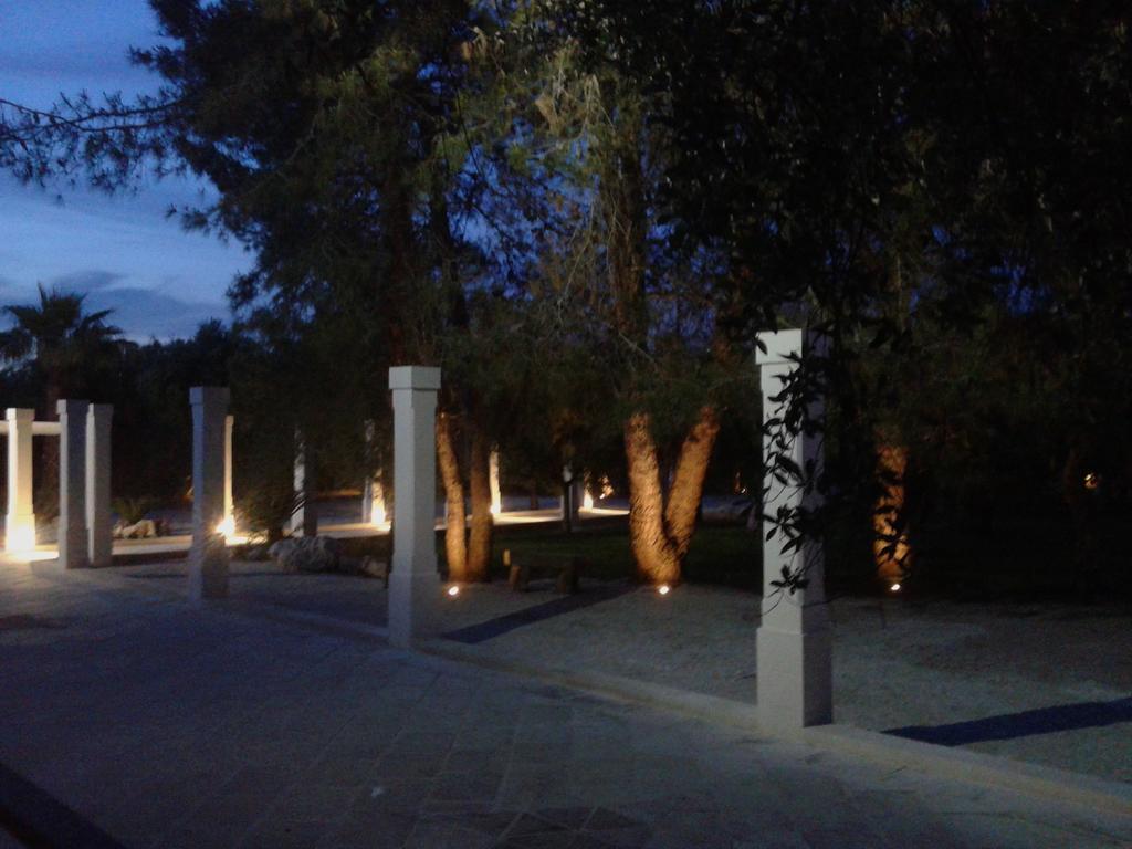 Tenuta La Spezia Carpignano Salentino Exterior foto