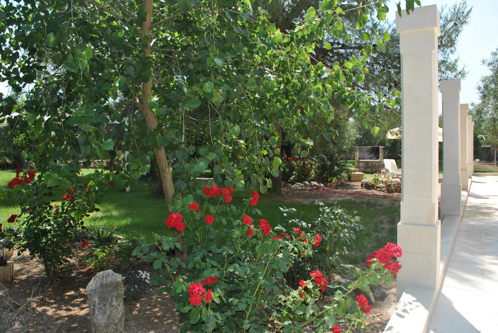 Tenuta La Spezia Carpignano Salentino Exterior foto