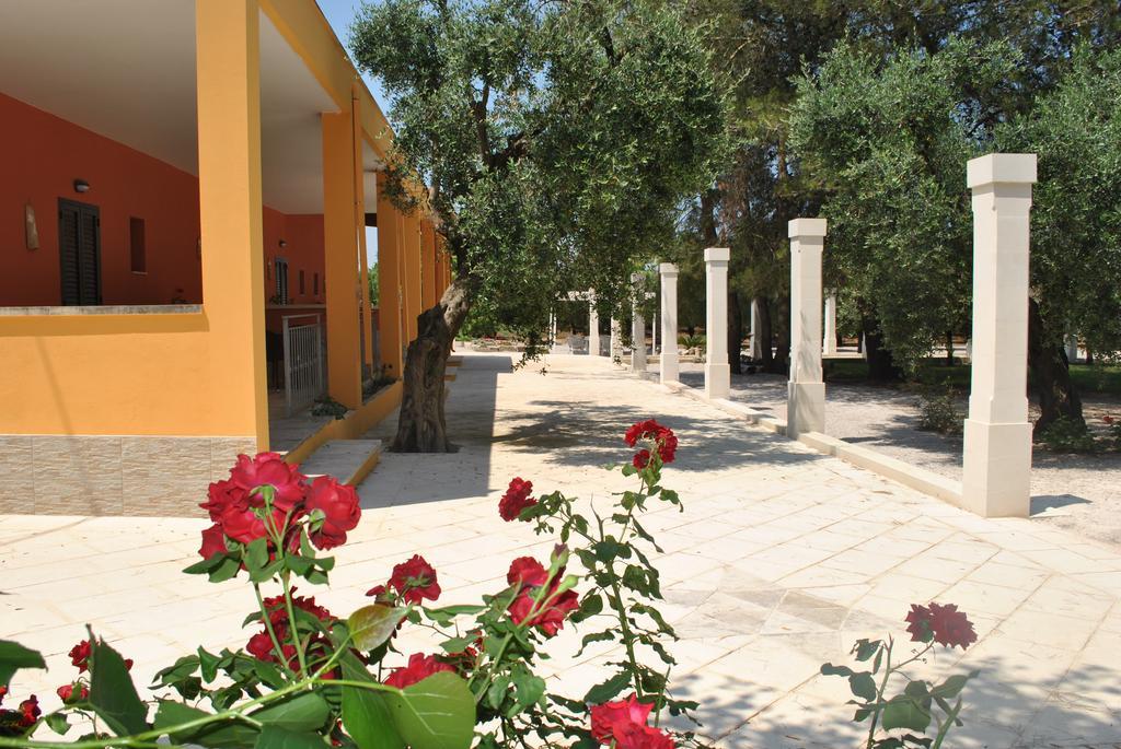 Tenuta La Spezia Carpignano Salentino Exterior foto