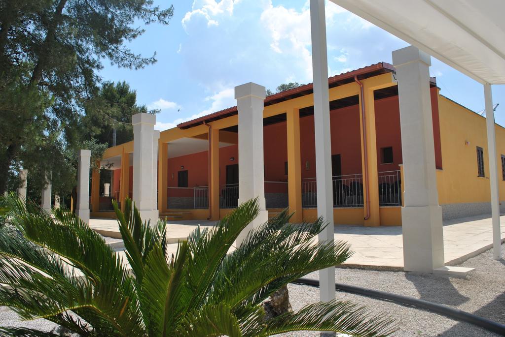 Tenuta La Spezia Carpignano Salentino Exterior foto