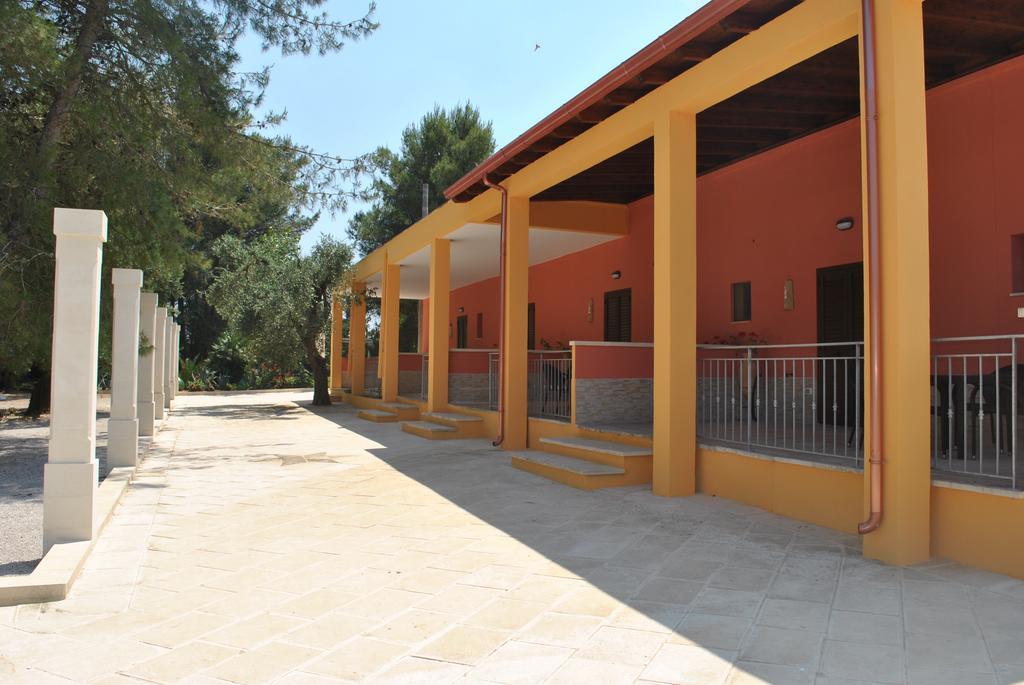 Tenuta La Spezia Carpignano Salentino Exterior foto