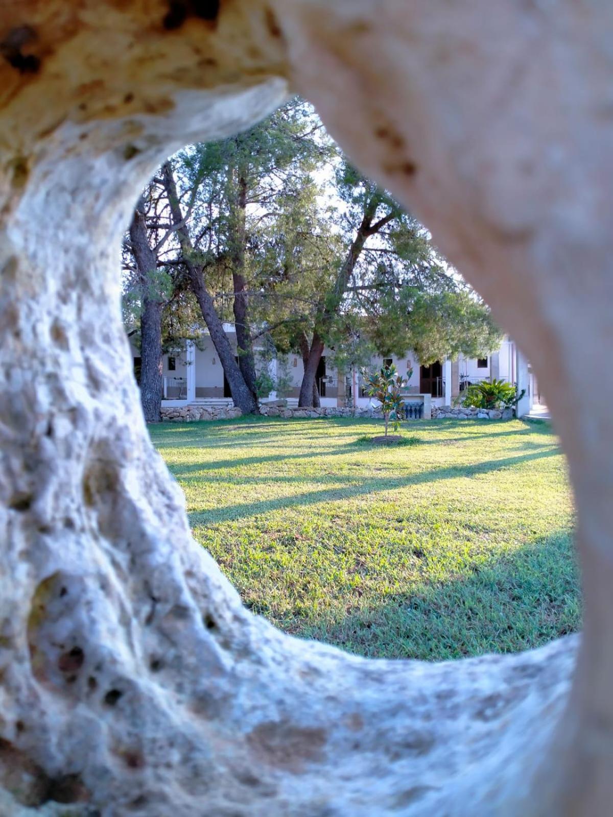 Tenuta La Spezia Carpignano Salentino Exterior foto