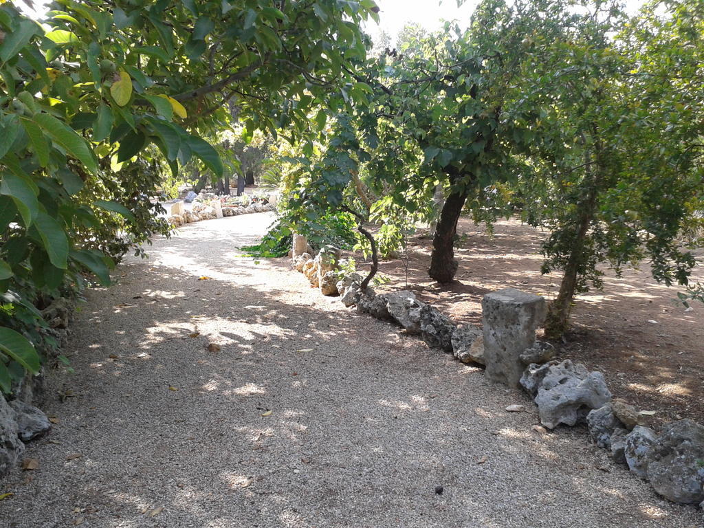 Tenuta La Spezia Carpignano Salentino Exterior foto
